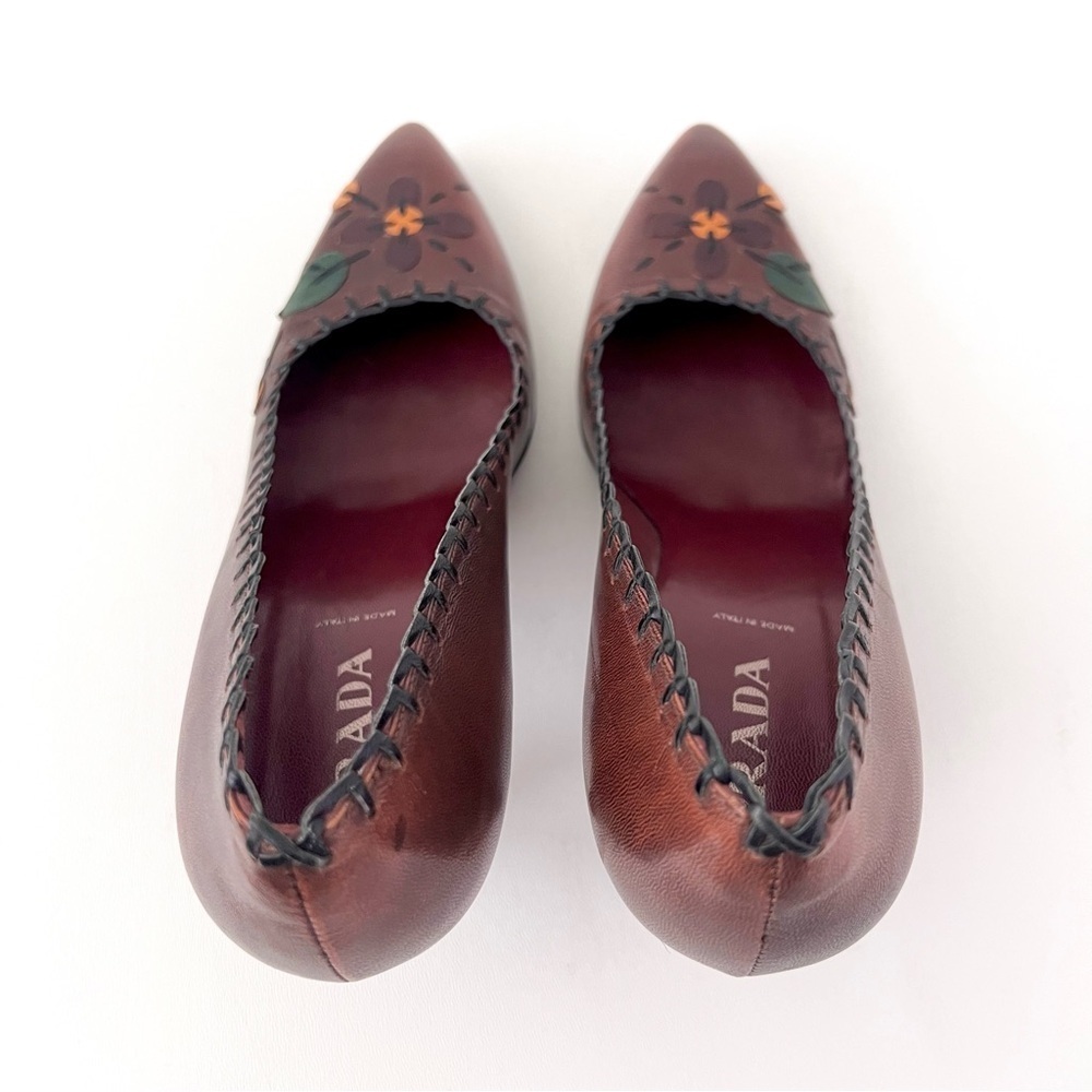 PRADA | Vintage Brown Red Leather Floral Stitch Appliqué Pointed‎ Pumps EU 38.5 - Picture 5 of 11